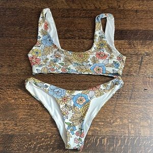 Dippin’ Daisy’s Two Piece Swim!